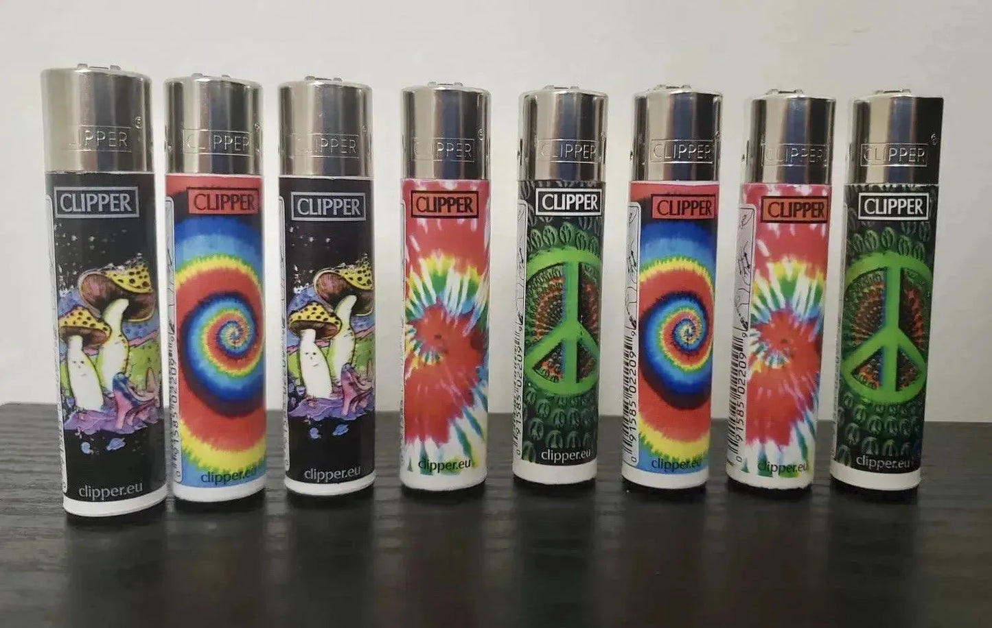8 Clipper Lighters Refillable assorted designed Lighters 🔥 - Miami beauty1