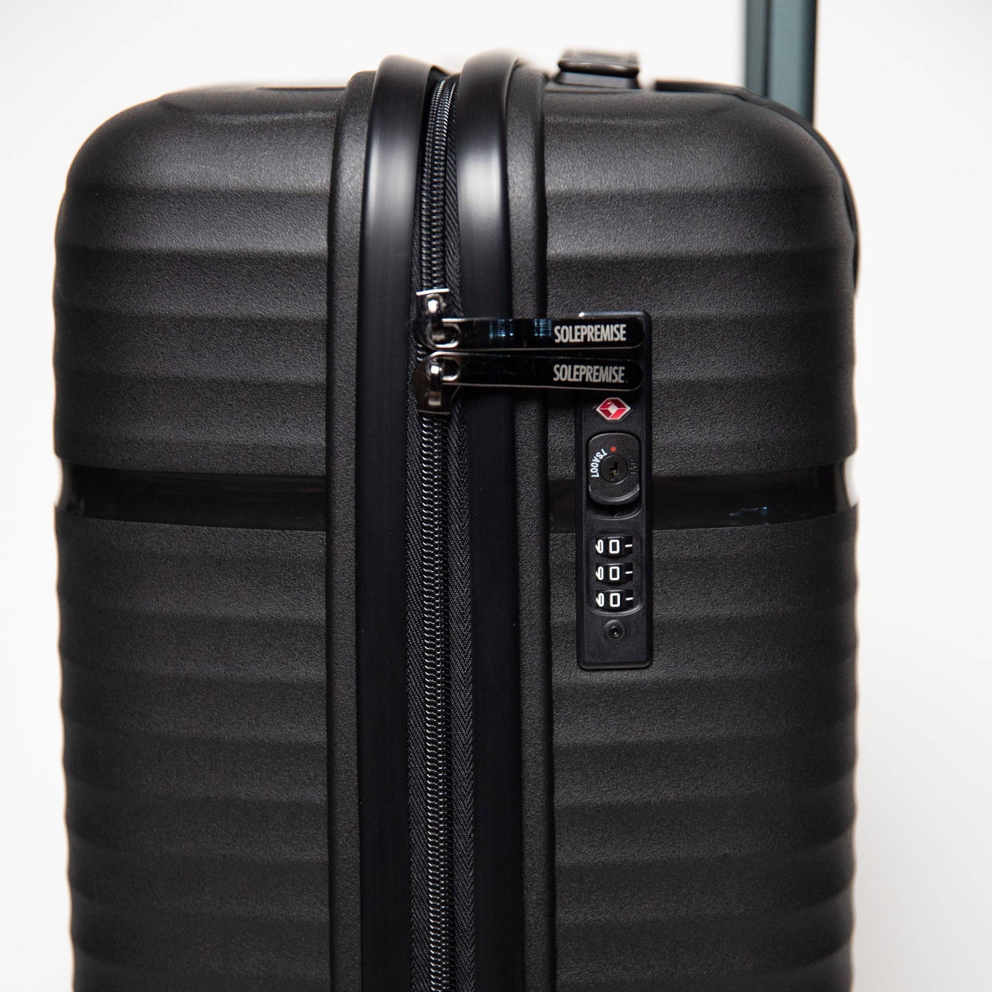 24-inch Black Hardcase Roller Luggage with 360° Wheels & TSA Lock
